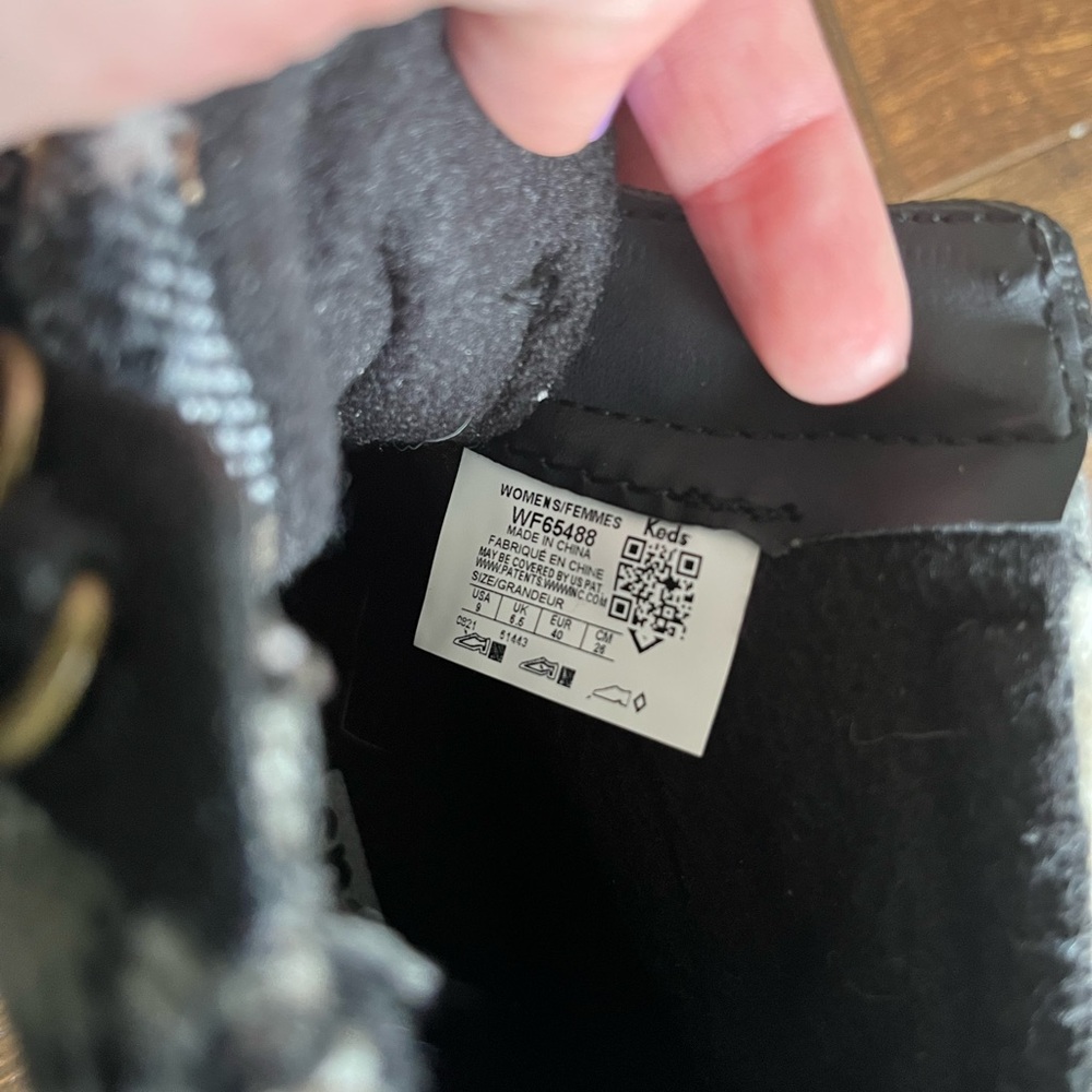 BRAND NEW IN BOX Women’s Keds Black and White Plaid Sneaker Boots - Picture 6 of 7
